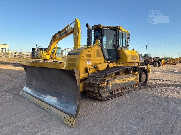 2022 KOMATSU D71EX-24