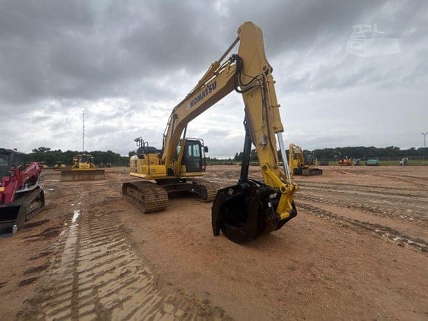 2019 KOMATSU PC240 LC-11