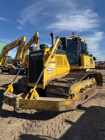2017 KOMATSU D65PX-18