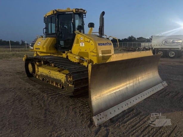 2023 KOMATSU D71PXI-24