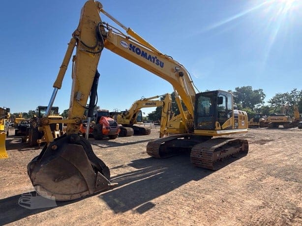 2023 KOMATSU PC210 LC-11