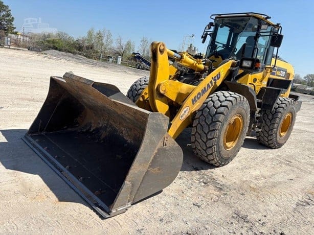 2024 KOMATSU WA320-8