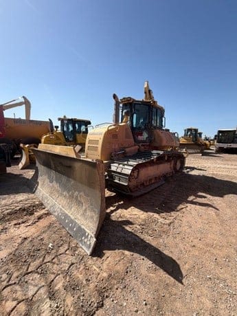 2023 KOMATSU D71PX-24