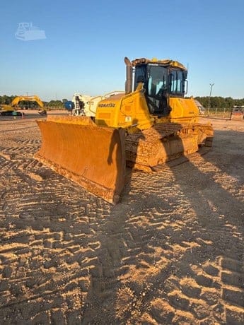 2023 KOMATSU D71PXI-24