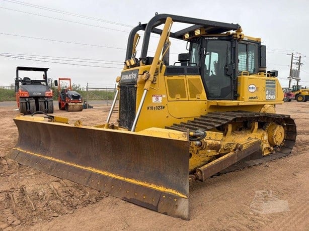 2018 KOMATSU D65WX-18