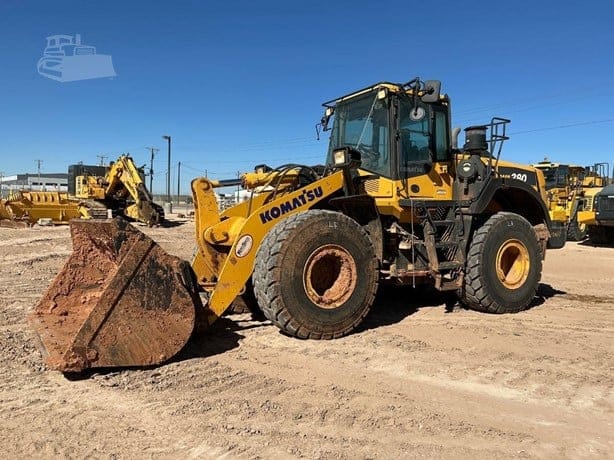 2023 KOMATSU WA380-8