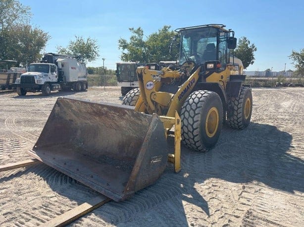 2024 KOMATSU WA270-8