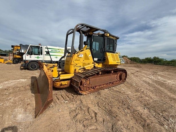 2020 KOMATSU D61EX-24