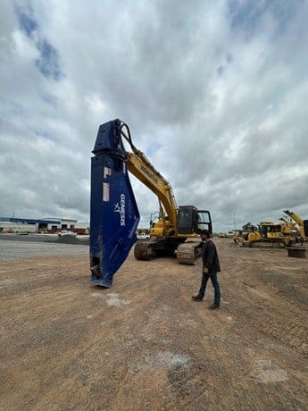 2022 KOMATSU PC490 LC-11