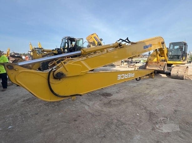 2019 KOMATSU PC240 LC-11