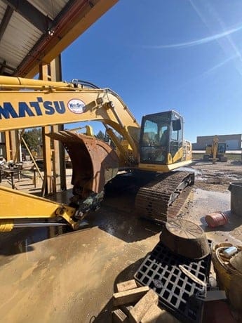 2019 KOMATSU PC240 LC-11