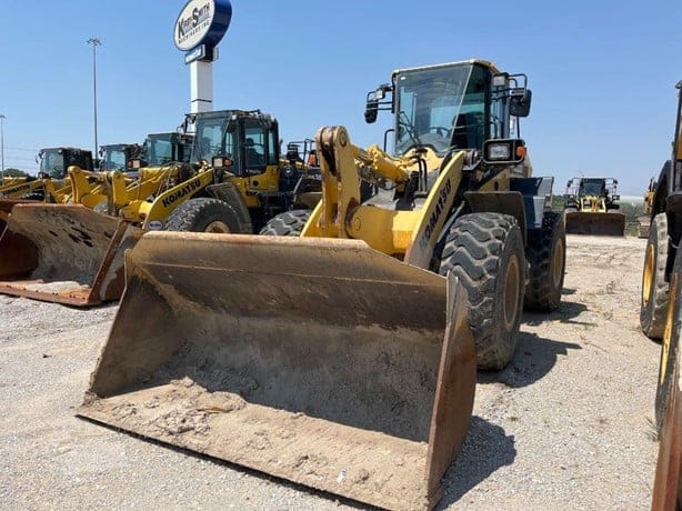 2019 KOMATSU WA320-8
