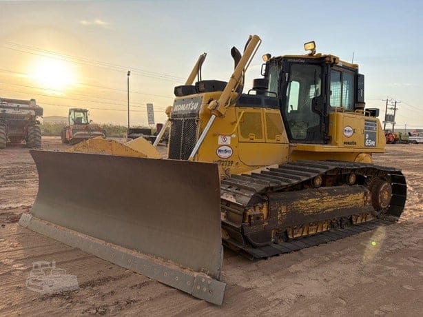 2019 KOMATSU D65PX-18
