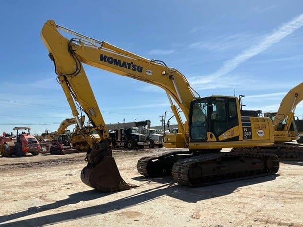 2019 KOMATSU PC240 LC-11