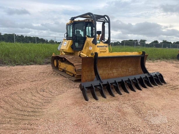 2019 KOMATSU D61PX-24