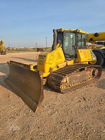 2020 KOMATSU D61PX-24