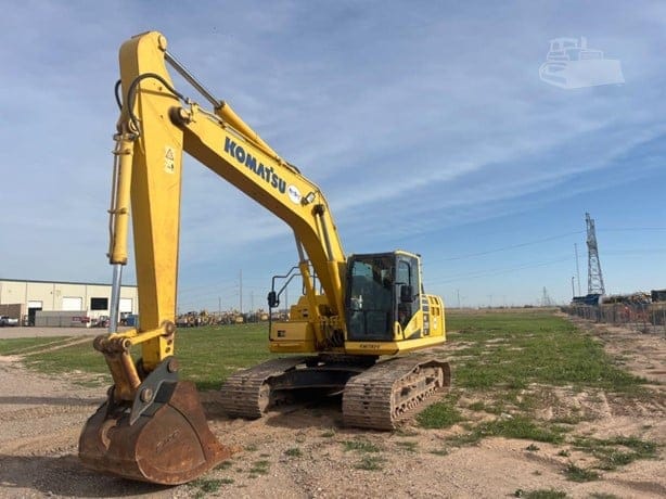 2017 KOMATSU PC210 LC-11