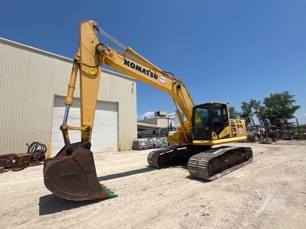2019 KOMATSU PC240 LC-11