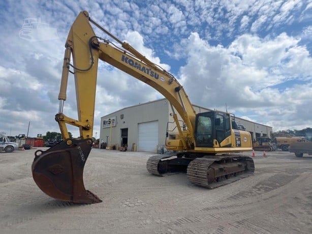 2018 KOMATSU PC360 LC-11