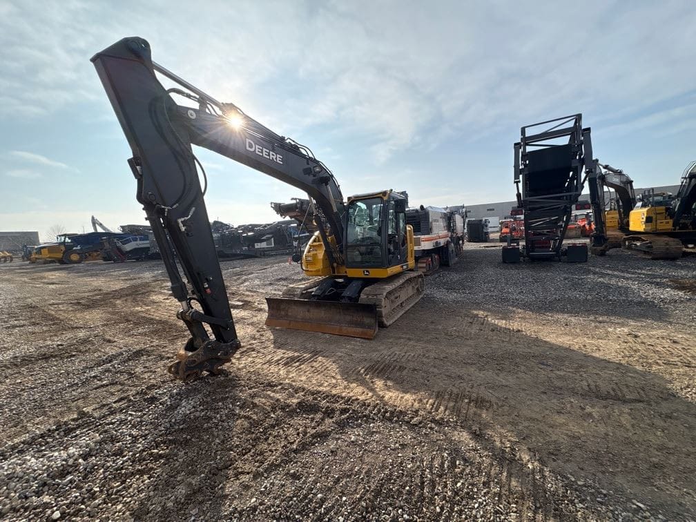 2022 John Deere 135G Excavator
