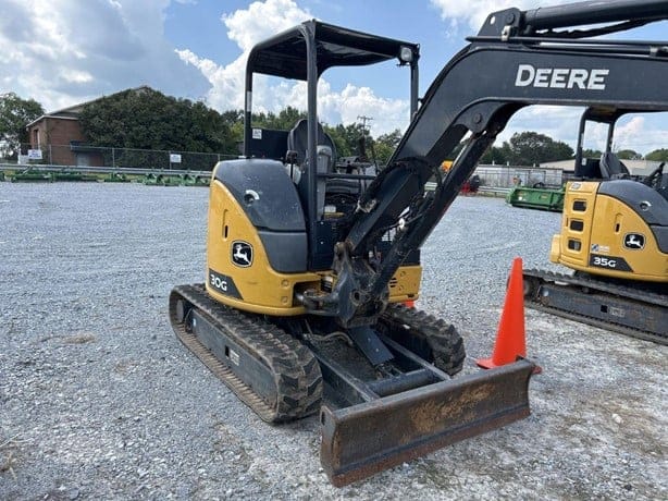2022 DEERE 30G