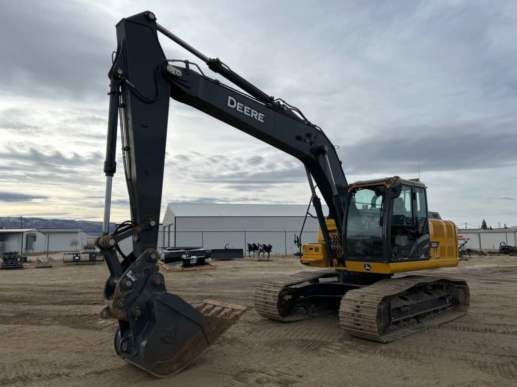 2023 John Deere 200G Excavator