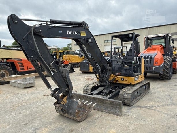 2023 DEERE 60G