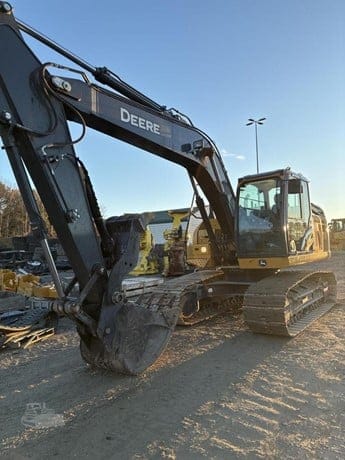 2023 DEERE 160G LC