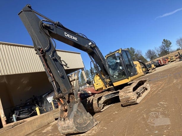 2022 DEERE 160G LC