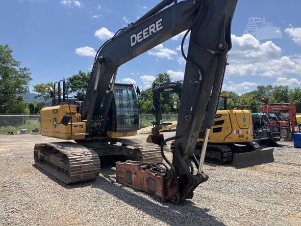 2022 DEERE 200G