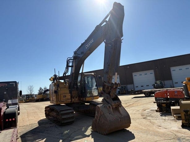 2023 DEERE 245 P-TIER