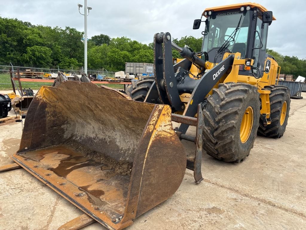 2019 John Deere 624L 4WD Wheel Loader