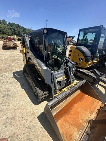 2023 DEERE 317G