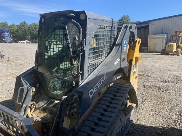 2023 DEERE 317G