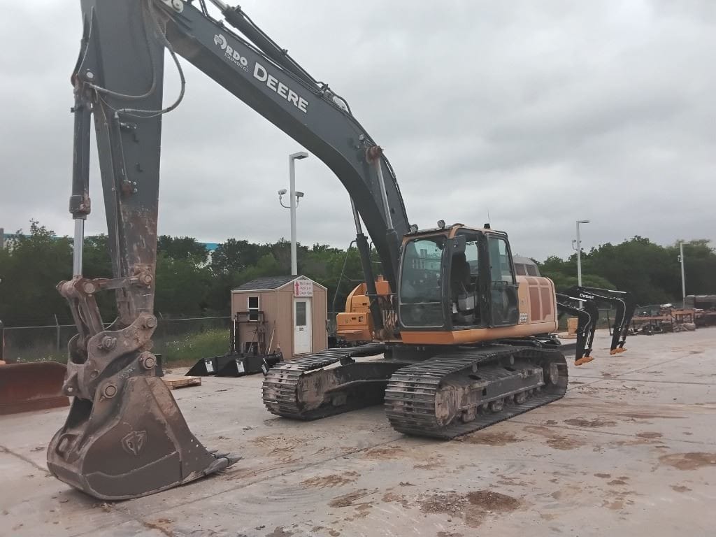 2022 John Deere 300GLC Excavator