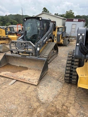 2023 DEERE 317G