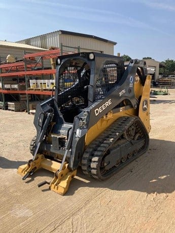 2023 DEERE 317G