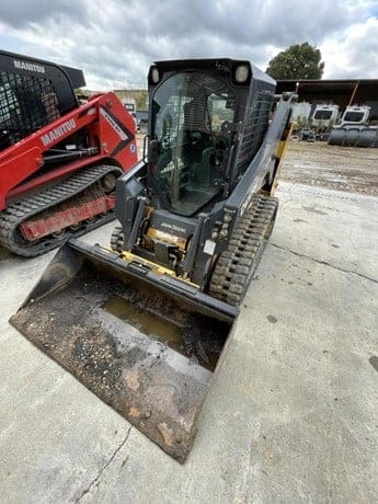 2022 DEERE 317G