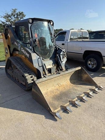 2022 DEERE 317G