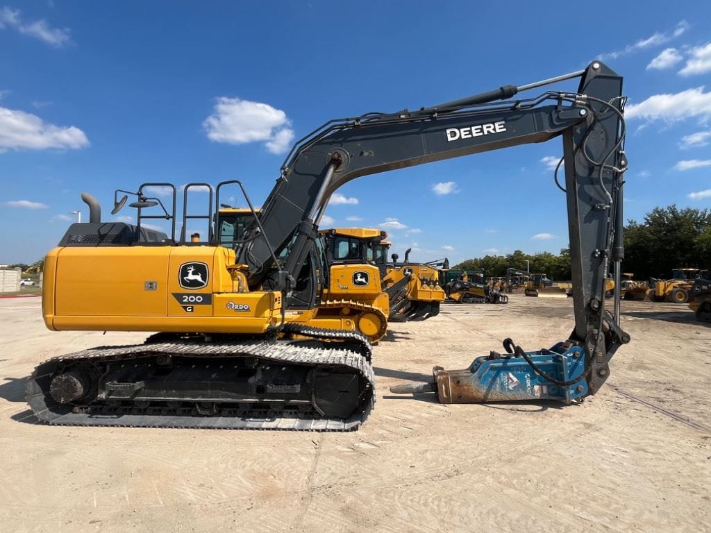 2024 John Deere 200G Excavator