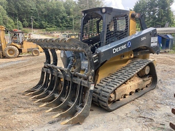 2022 DEERE 331G