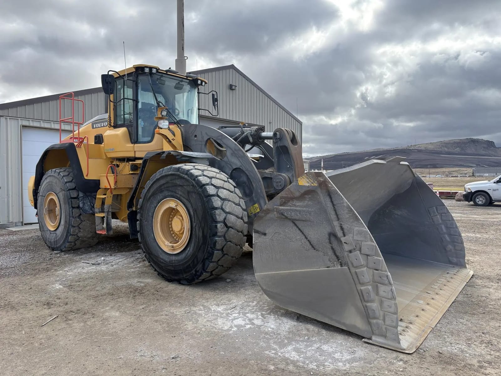 2021 VOLVO L260H