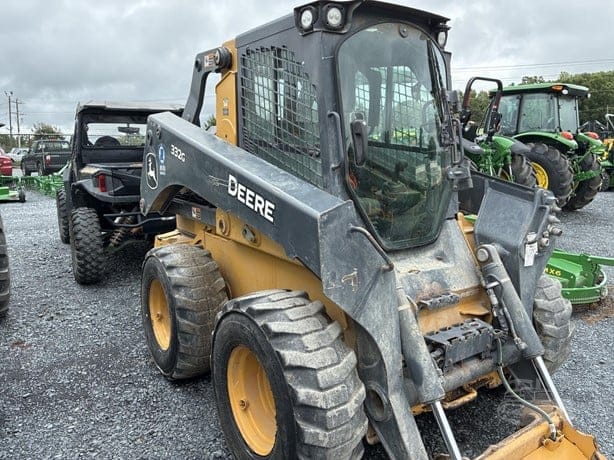 2021 DEERE 332G