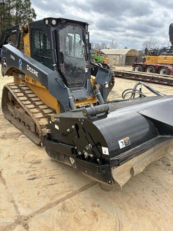 2023 DEERE 333G