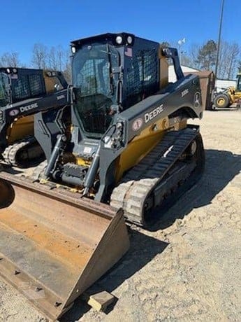 2023 DEERE 333G