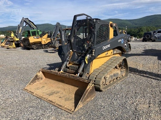 2022 DEERE 333G