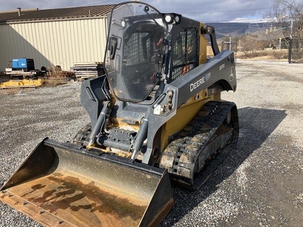 2022 DEERE 333G
