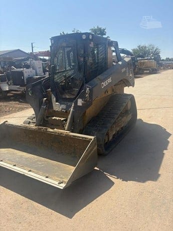 2022 DEERE 333G