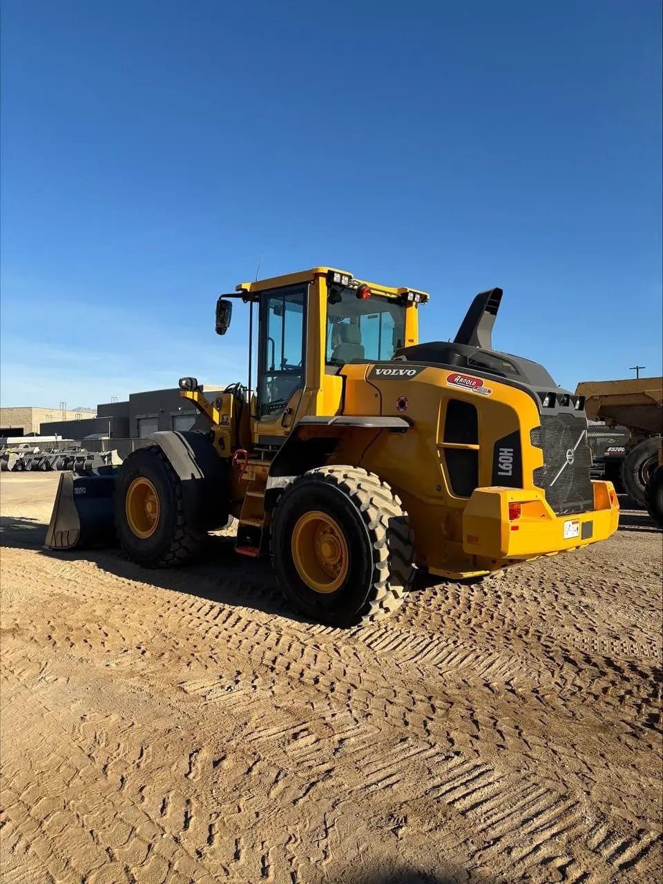 2024 VOLVO L60H