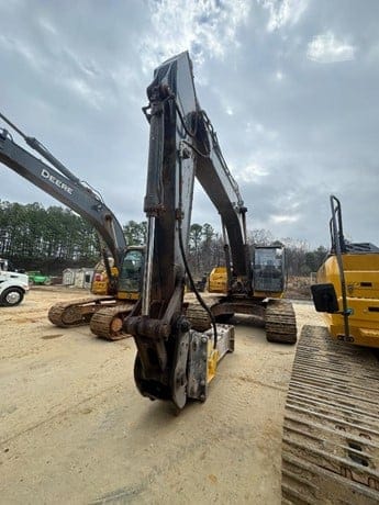 2022 DEERE 350G LC